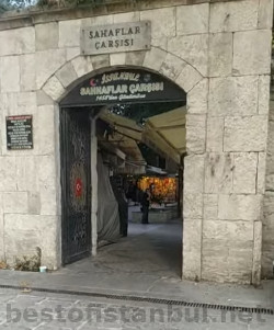 Üsküdar Second-Hand Book Bazaar