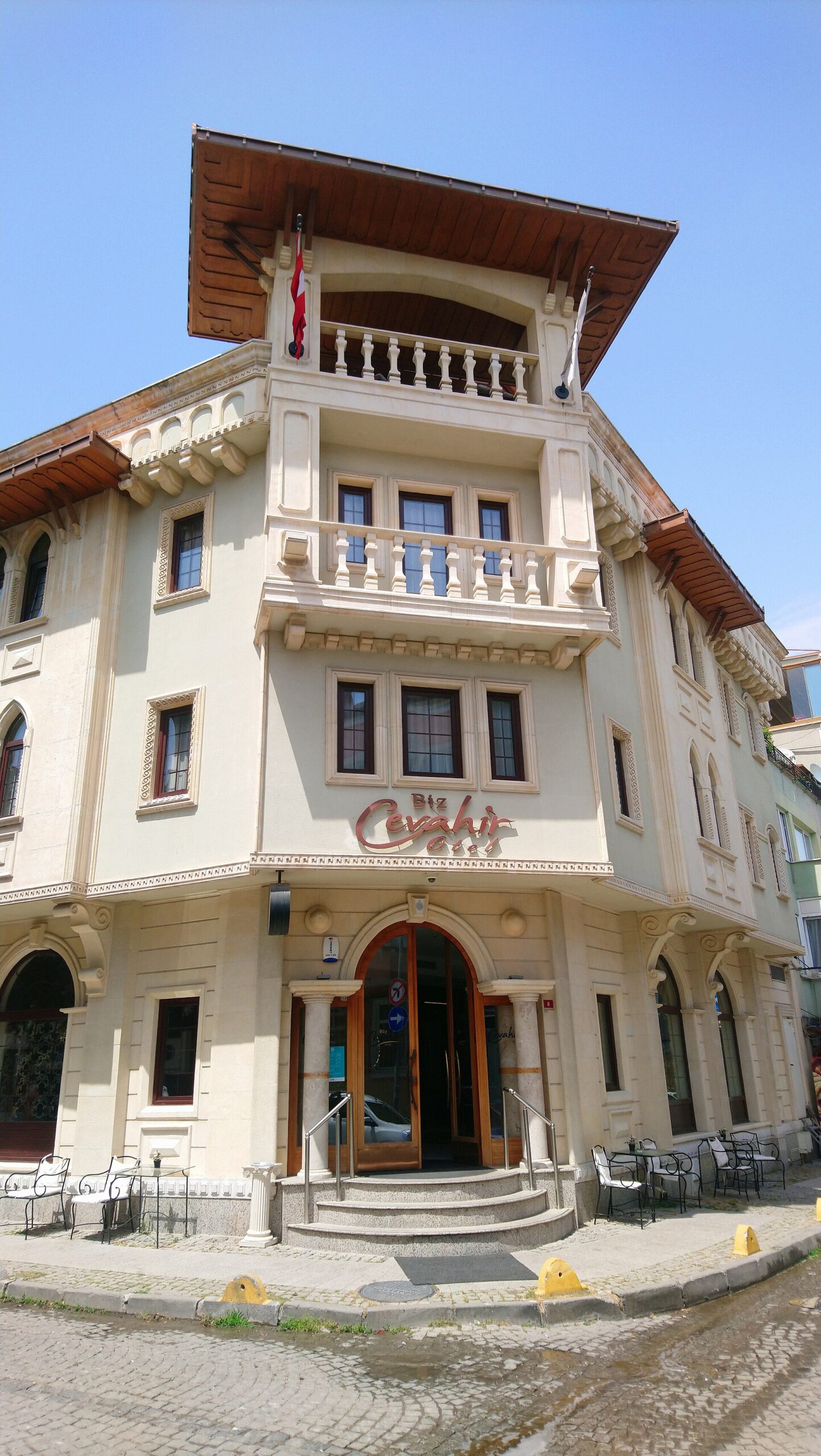 Istanbul Hotel Taxes and Extra Fees: What the Accommodation Tax Means